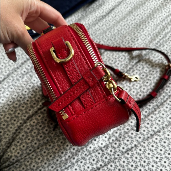 Dooney and Bourke Belvedere Red - Picture 6 of 16